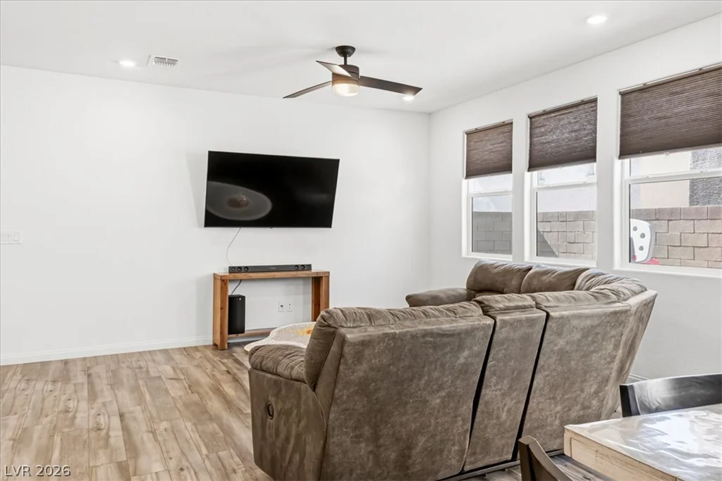 9170 Nostrand, Las Vegas, NV 89148
