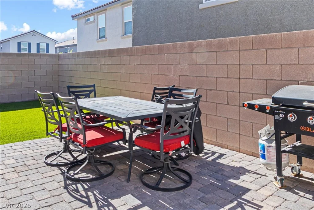 9170 Nostrand, Las Vegas, NV 89148