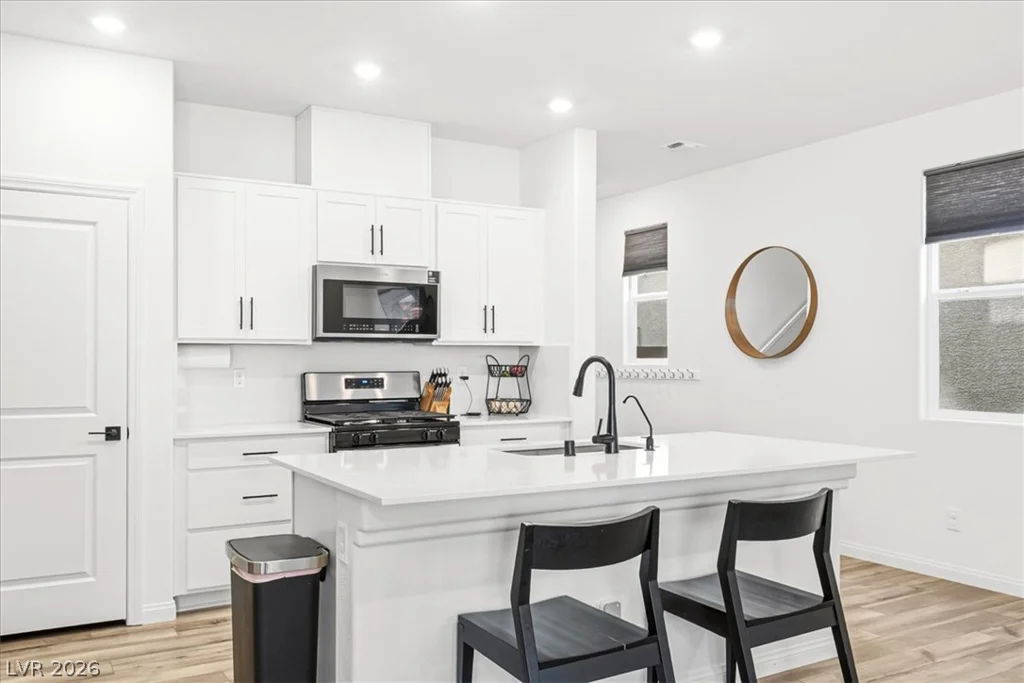 9170 Nostrand, Las Vegas, NV 89148