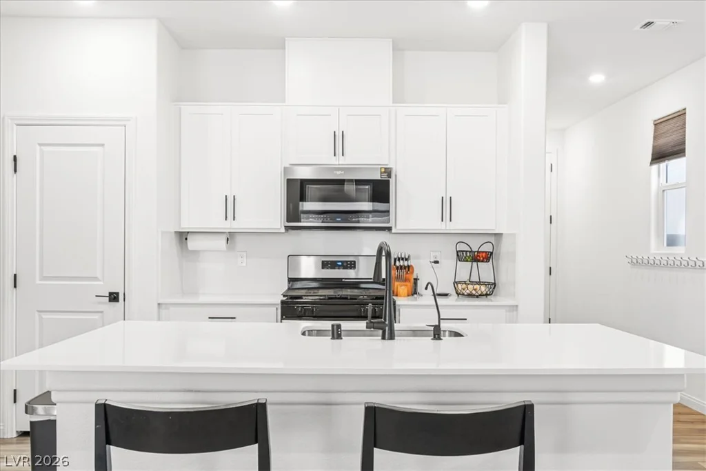 9170 Nostrand, Las Vegas, NV 89148