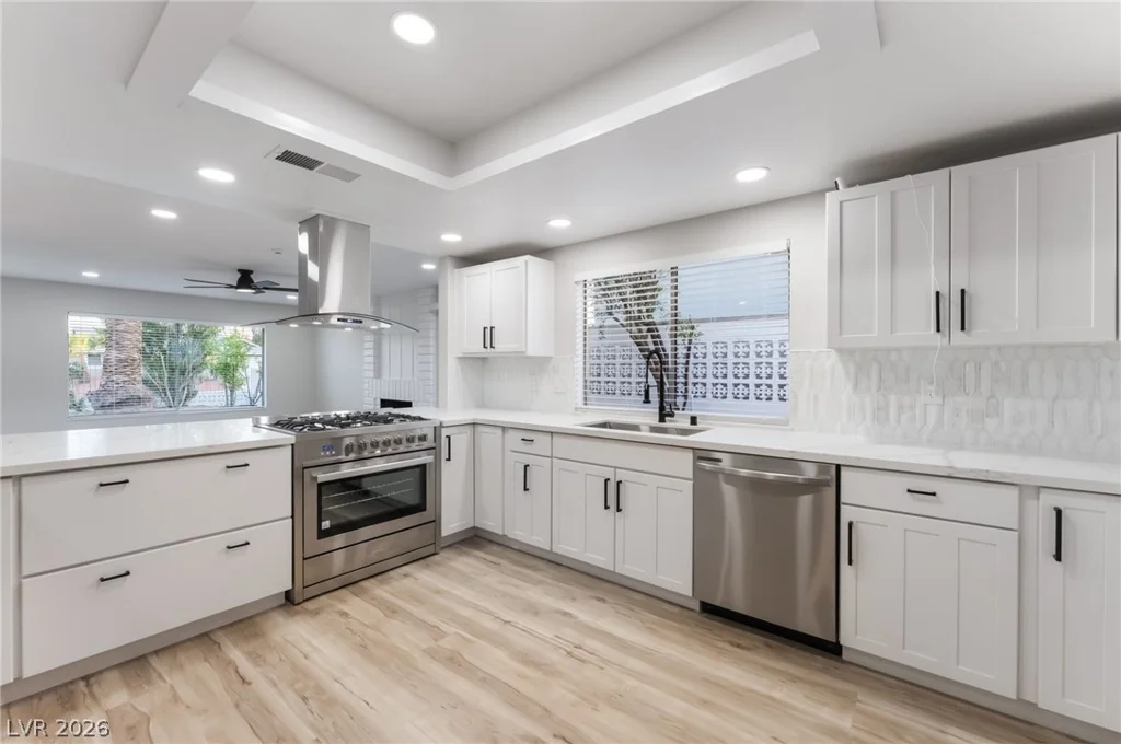 2550 Vegas Valley, Las Vegas, NV 89121
