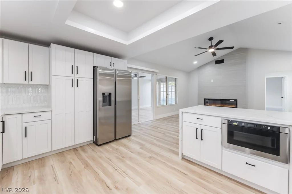 2550 Vegas Valley, Las Vegas, NV 89121