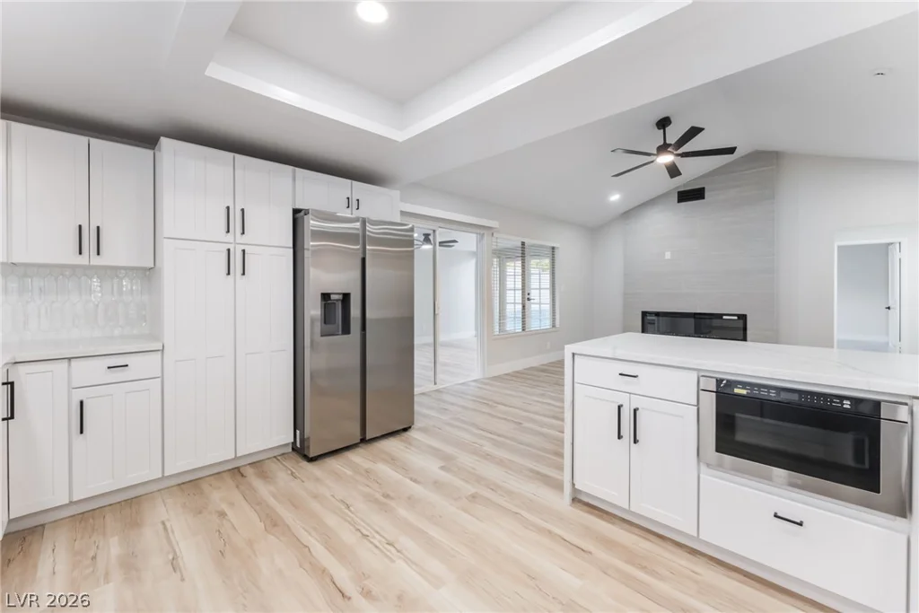 2550 Vegas Valley, Las Vegas, NV 89121