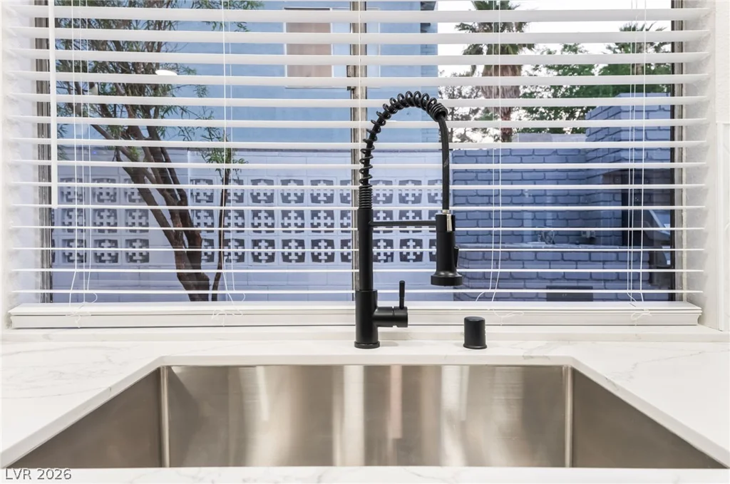 2550 Vegas Valley, Las Vegas, NV 89121