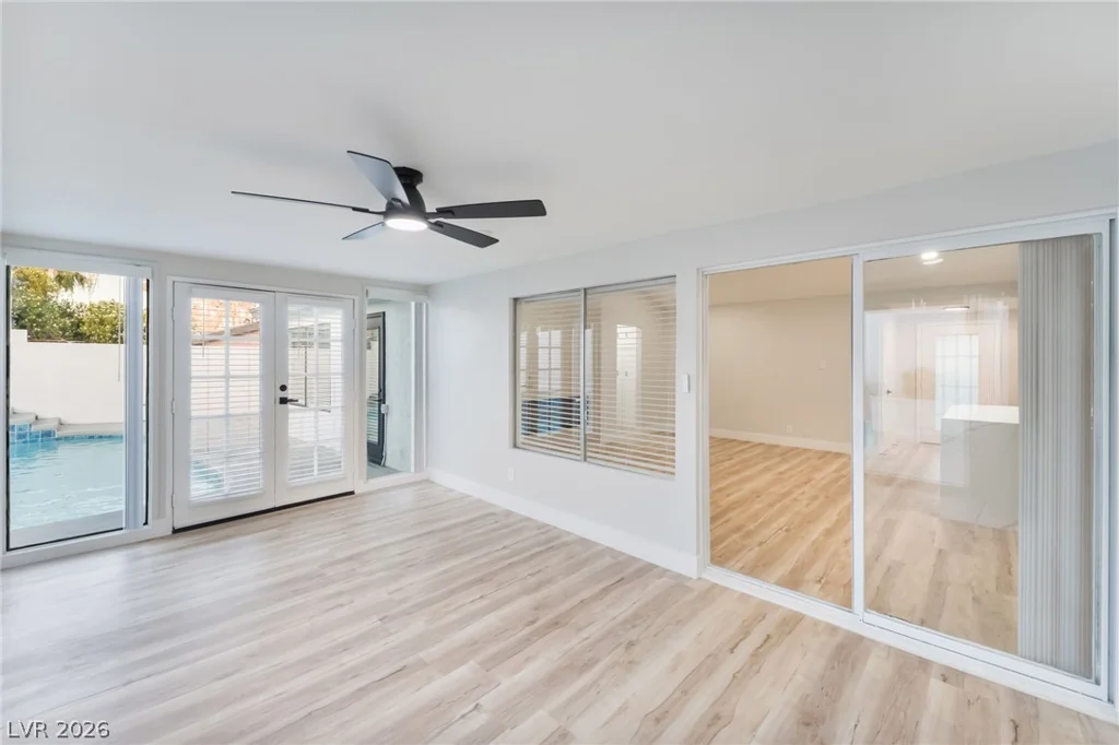 2550 Vegas Valley, Las Vegas, NV 89121