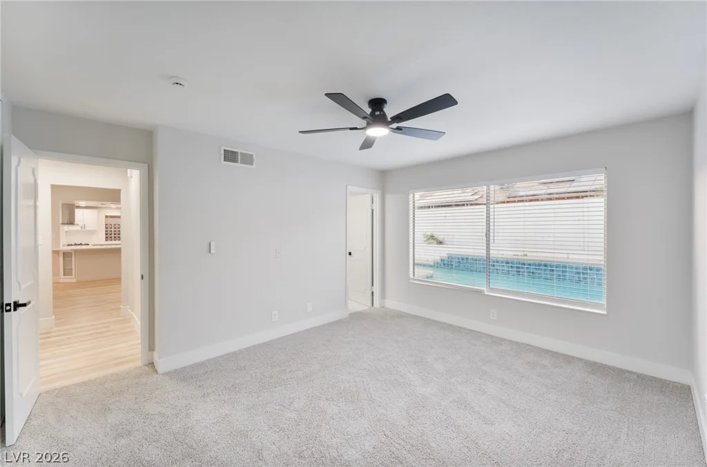 2550 Vegas Valley, Las Vegas, NV 89121