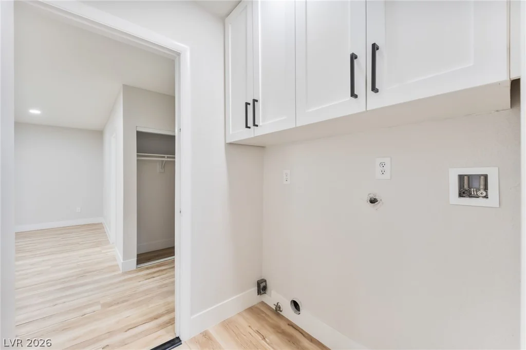 2550 Vegas Valley, Las Vegas, NV 89121