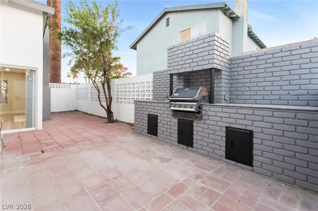 2550 Vegas Valley, Las Vegas, NV 89121