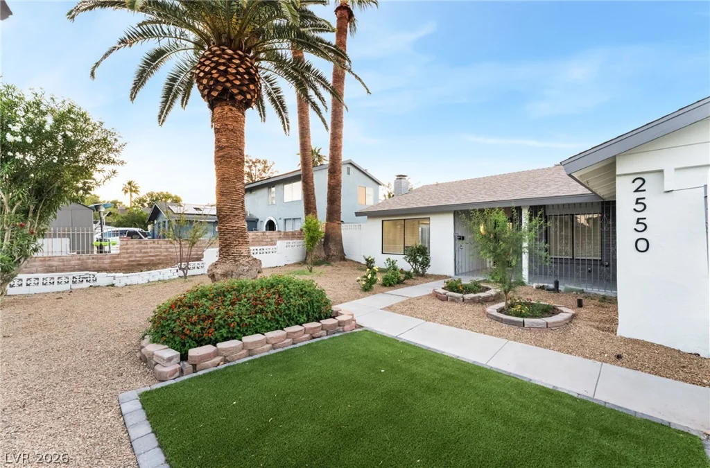2550 Vegas Valley, Las Vegas, NV 89121