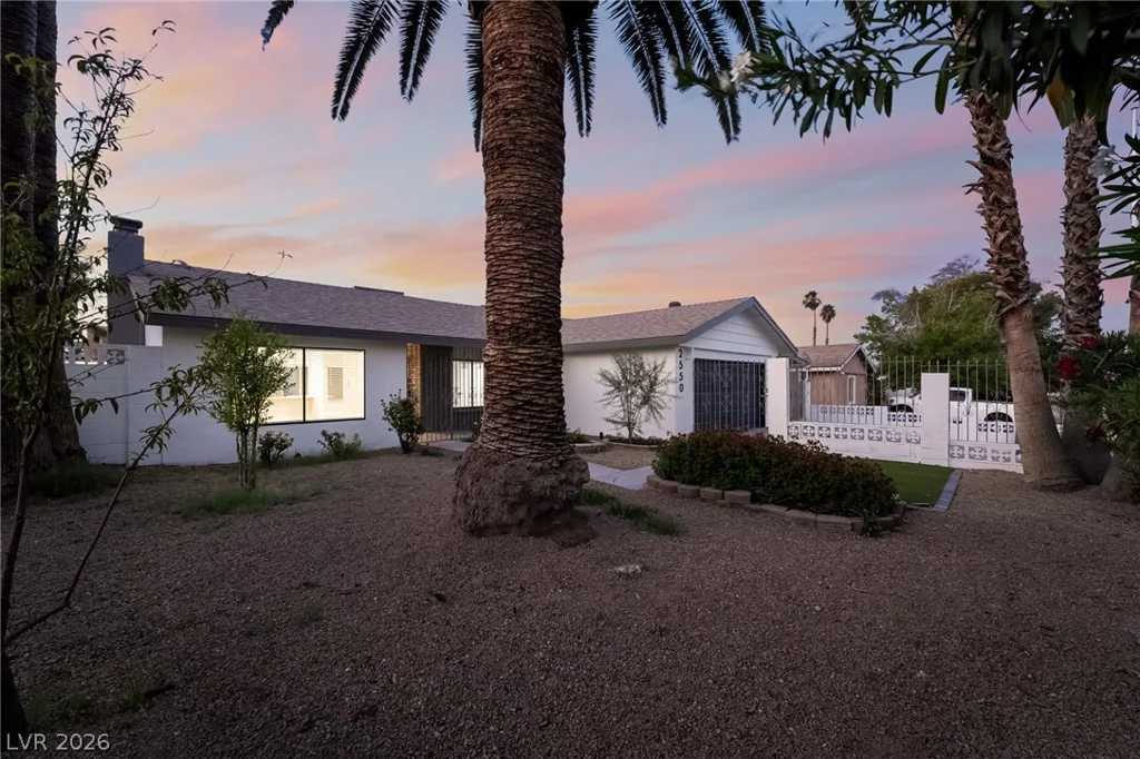 2550 Vegas Valley, Las Vegas, NV 89121