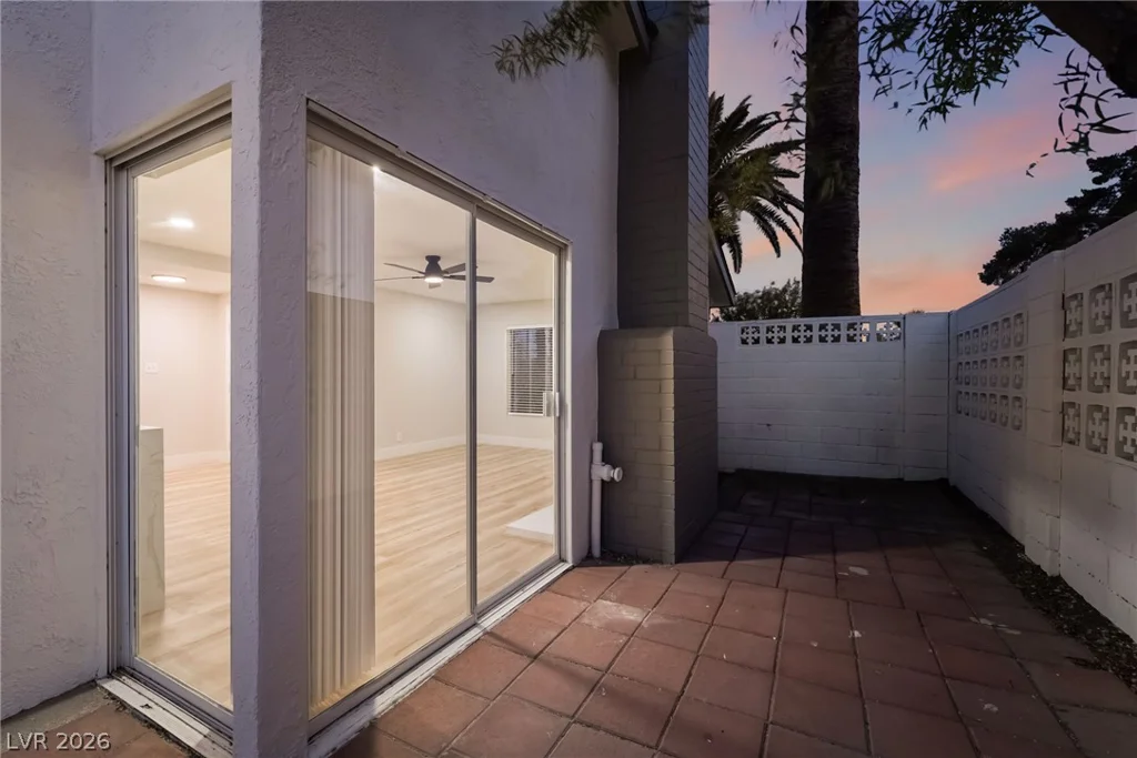 2550 Vegas Valley, Las Vegas, NV 89121