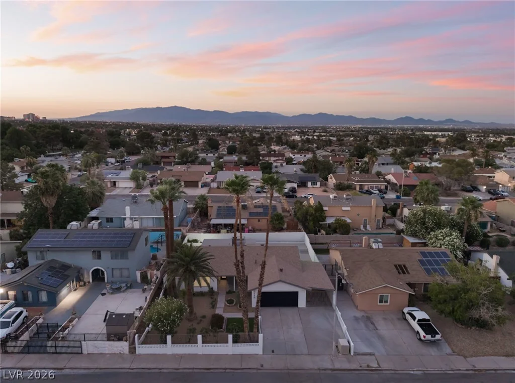 2550 Vegas Valley, Las Vegas, NV 89121