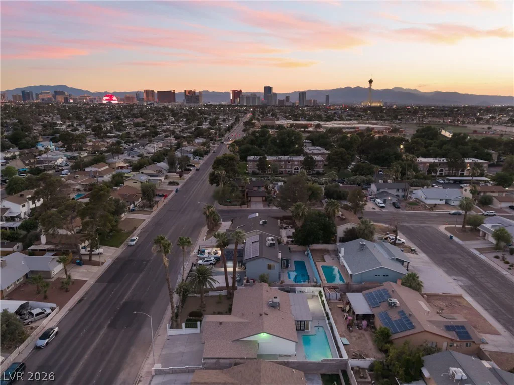 2550 Vegas Valley, Las Vegas, NV 89121