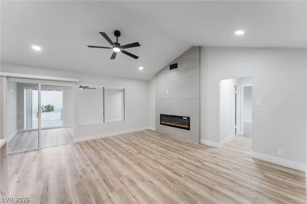 2550 Vegas Valley, Las Vegas, NV 89121