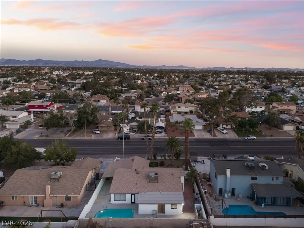 2550 Vegas Valley, Las Vegas, NV 89121