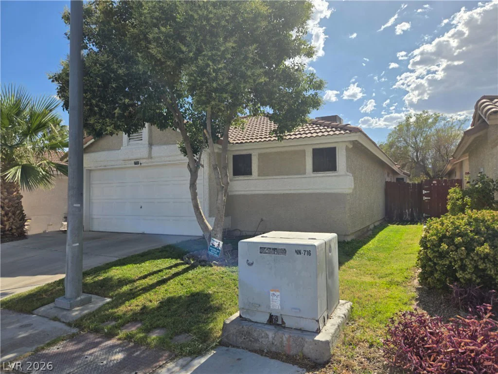 2733 Ironside, Las Vegas, NV 89108