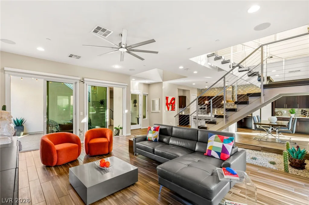 229 Glen Lee, Henderson, NV 89012