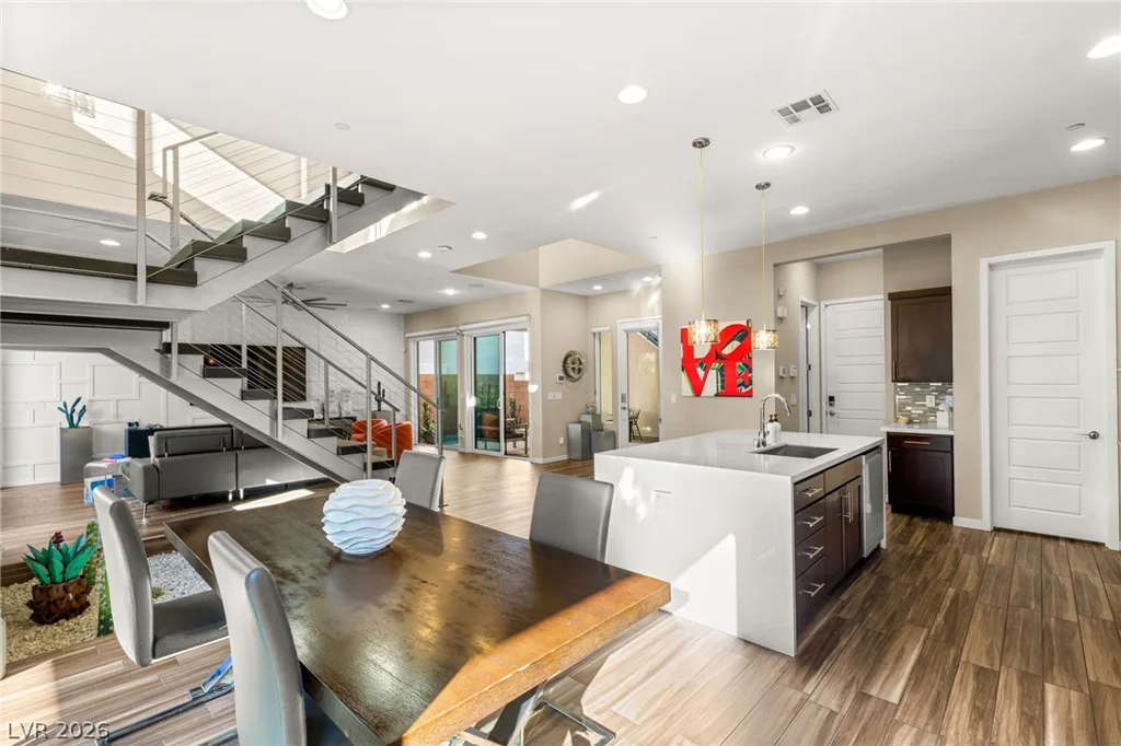 229 Glen Lee, Henderson, NV 89012