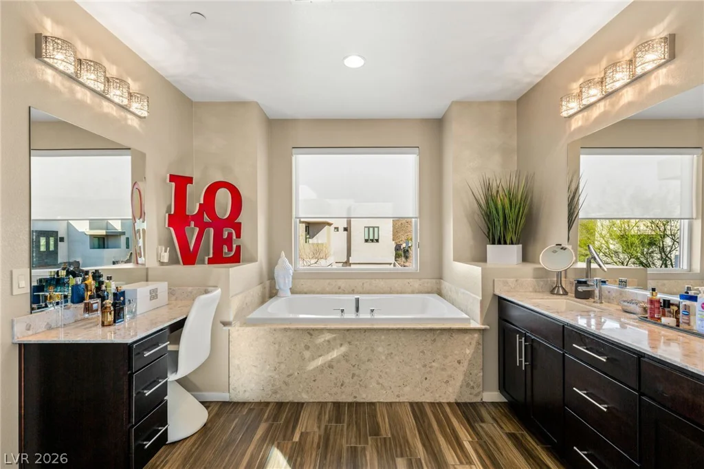 229 Glen Lee, Henderson, NV 89012