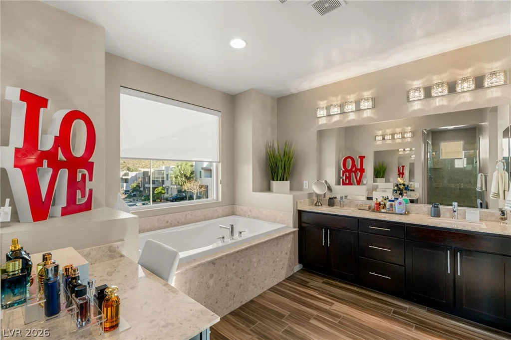 229 Glen Lee, Henderson, NV 89012