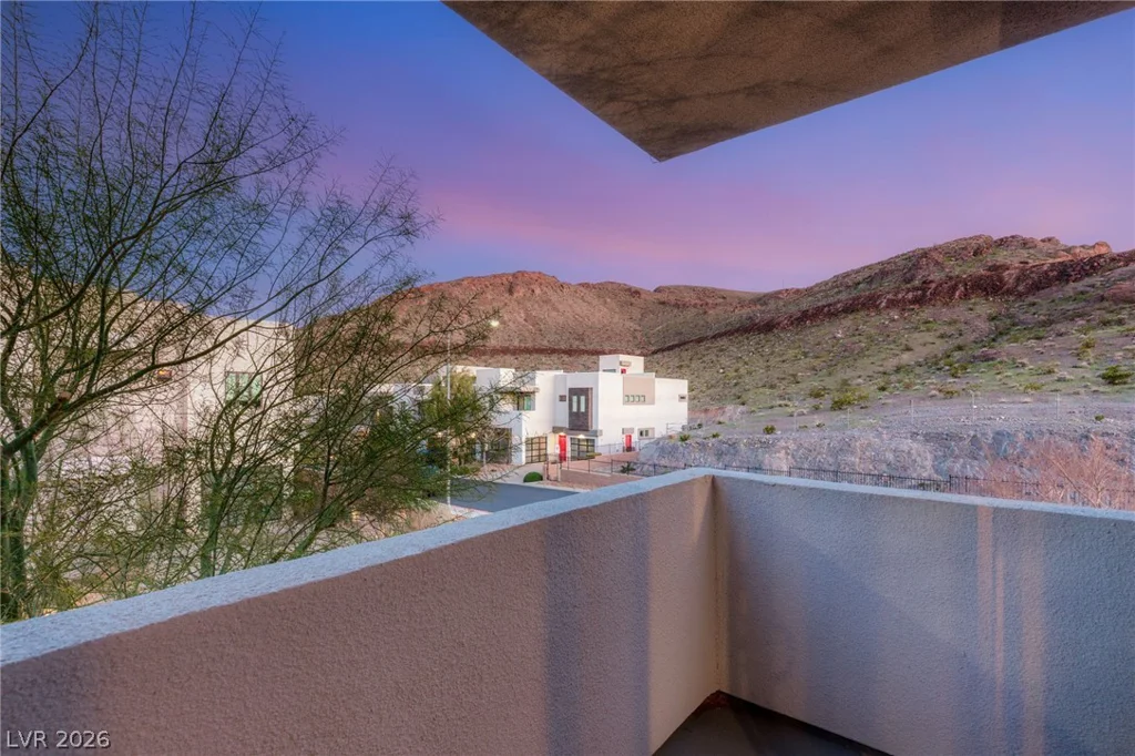 229 Glen Lee, Henderson, NV 89012