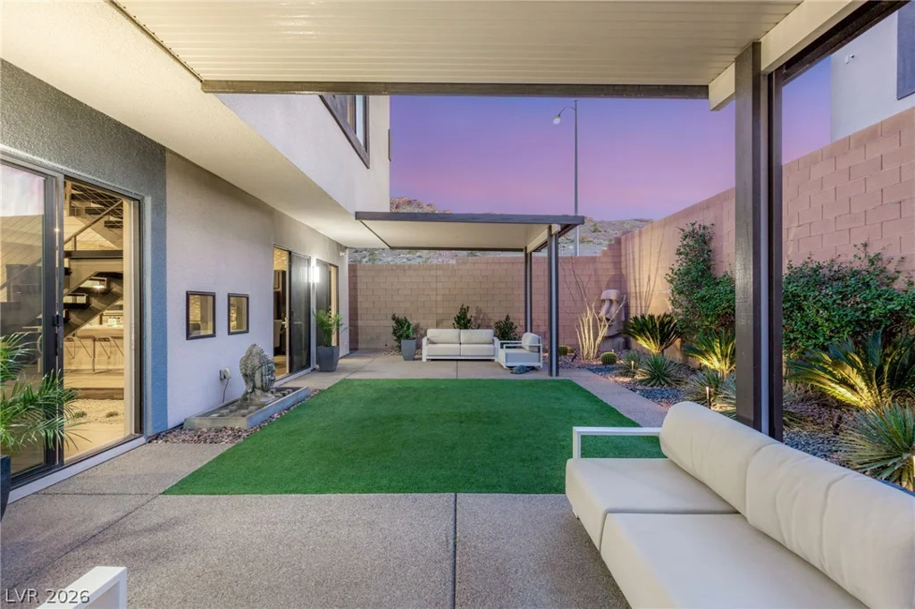 229 Glen Lee, Henderson, NV 89012
