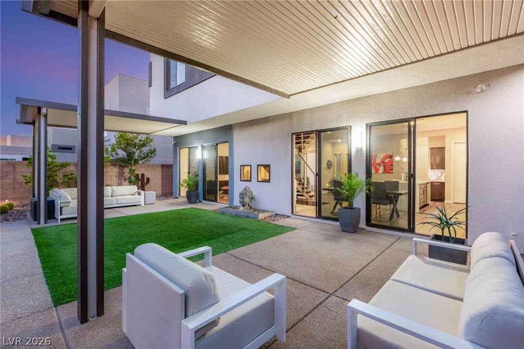 229 Glen Lee, Henderson, NV 89012