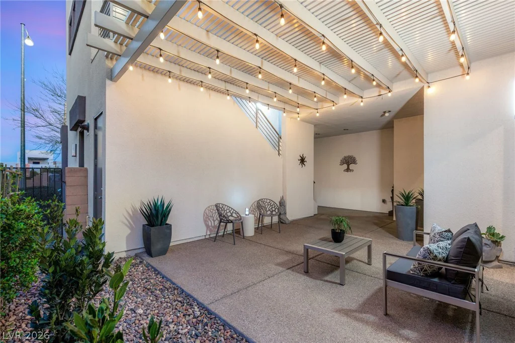 229 Glen Lee, Henderson, NV 89012