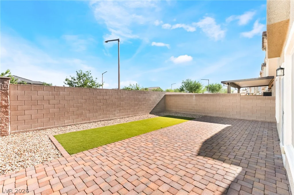 3803 Ramura, North Las Vegas, NV 89084