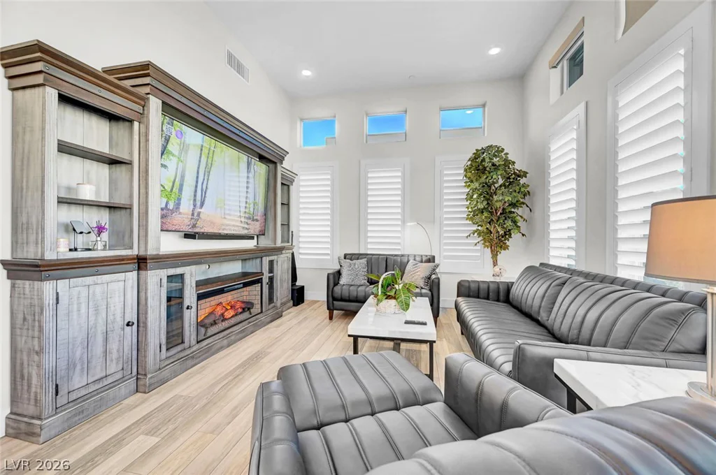 10989 Limeslice, Las Vegas, NV 89135
