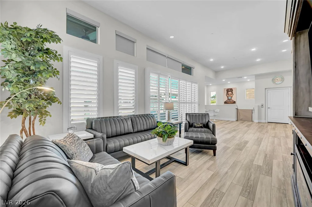 10989 Limeslice, Las Vegas, NV 89135