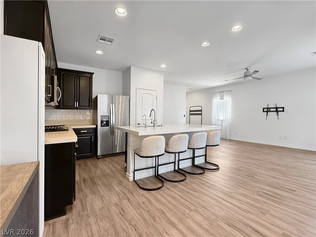7709 Pyrenees Park, Las Vegas, NV 89113