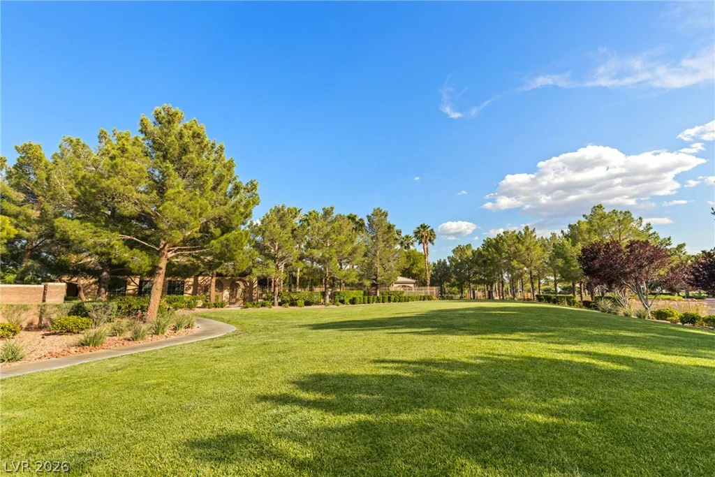 8220 Chimney Bluffs, North Las Vegas, NV 89085