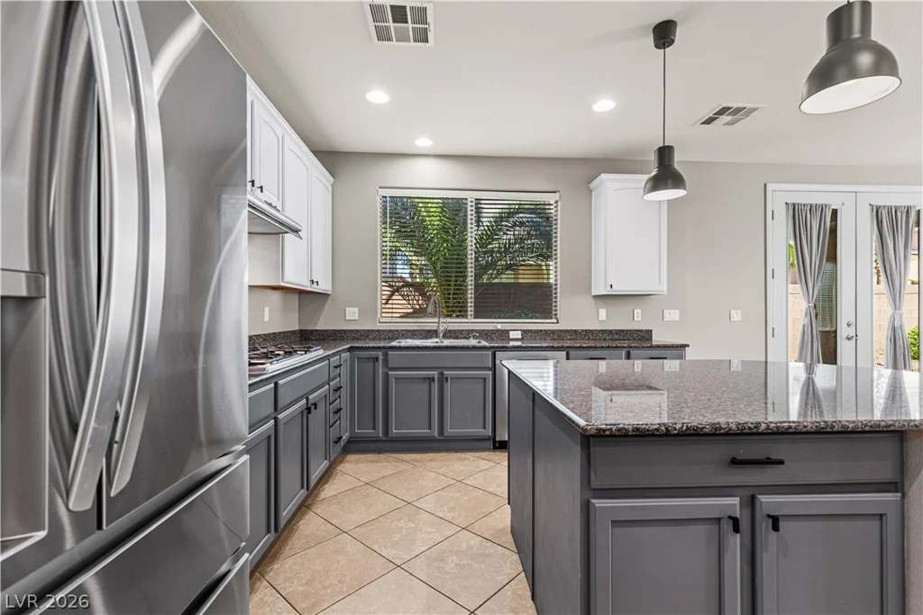 8220 Chimney Bluffs, North Las Vegas, NV 89085
