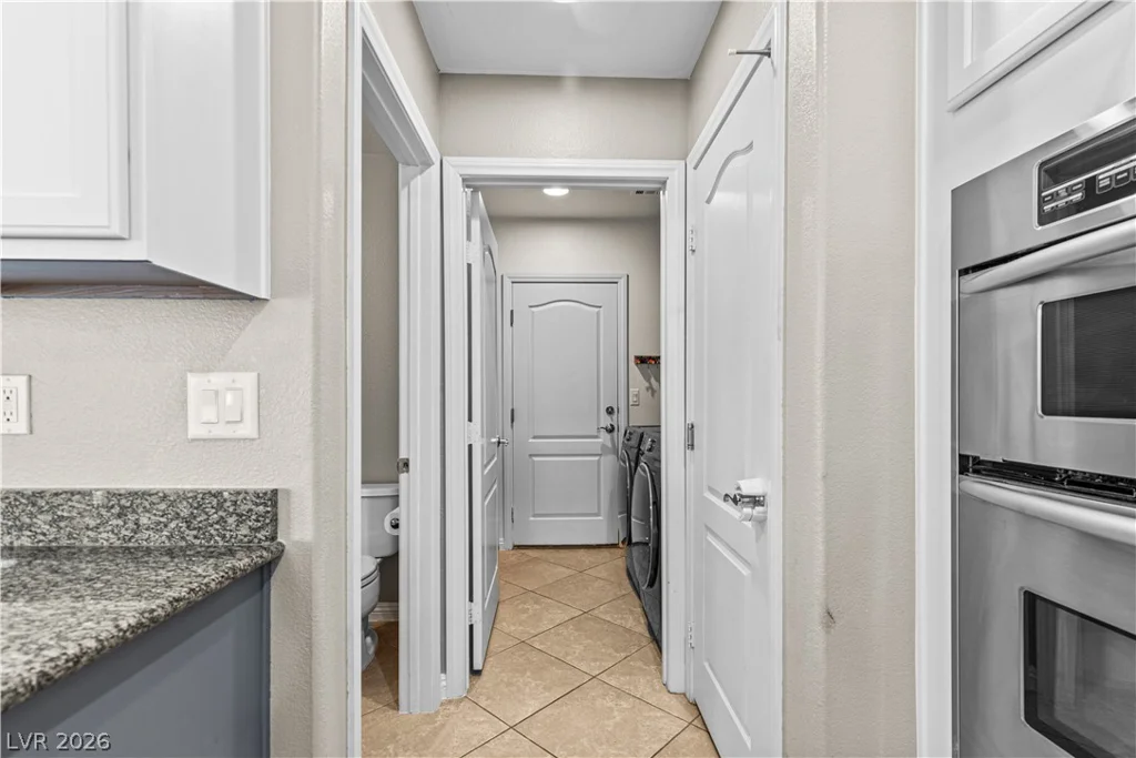 8220 Chimney Bluffs, North Las Vegas, NV 89085