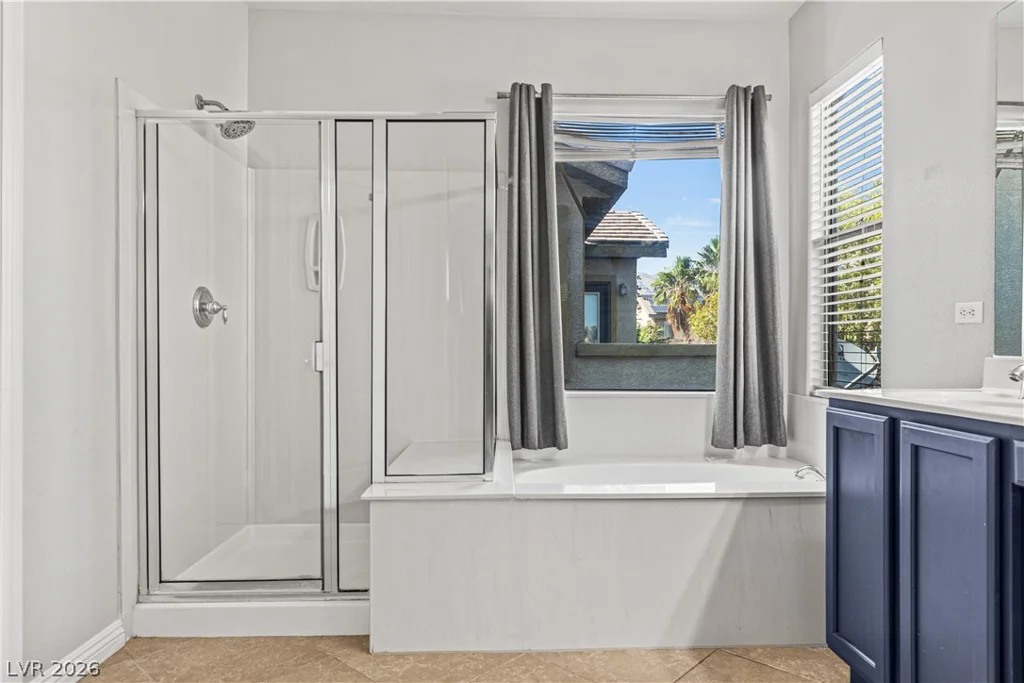 8220 Chimney Bluffs, North Las Vegas, NV 89085