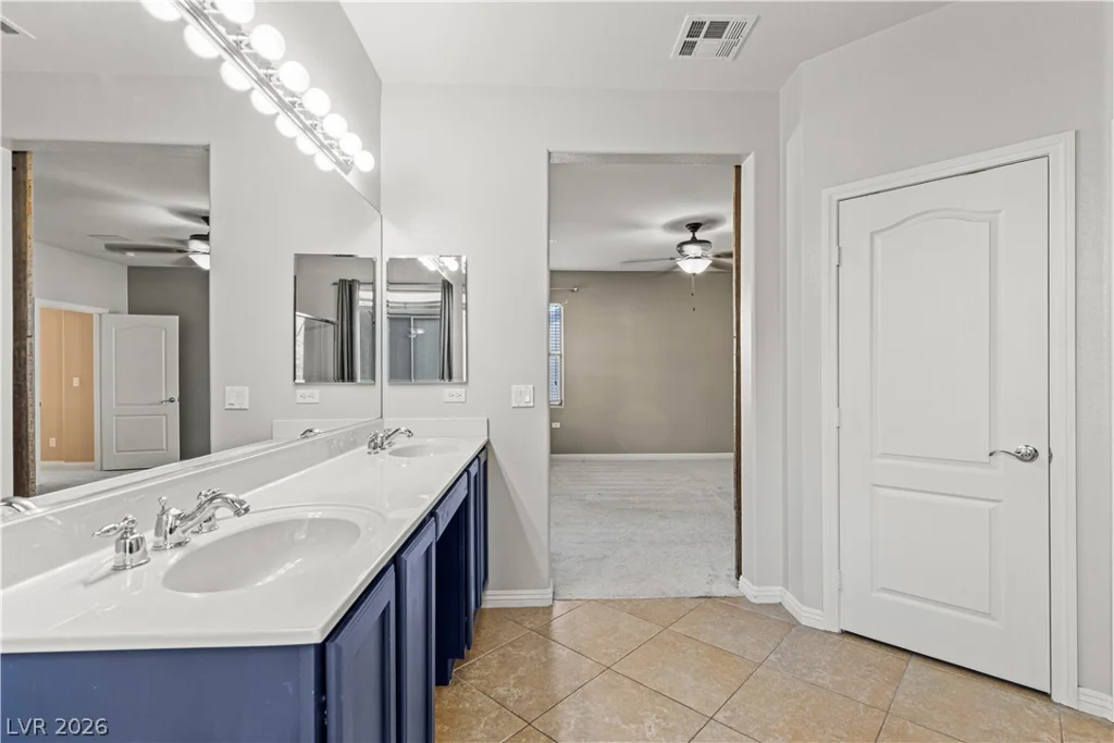 8220 Chimney Bluffs, North Las Vegas, NV 89085