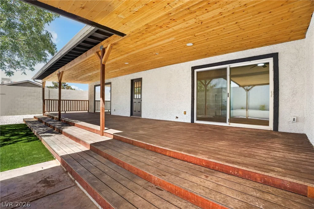 7720 Partridge, Las Vegas, NV 89145