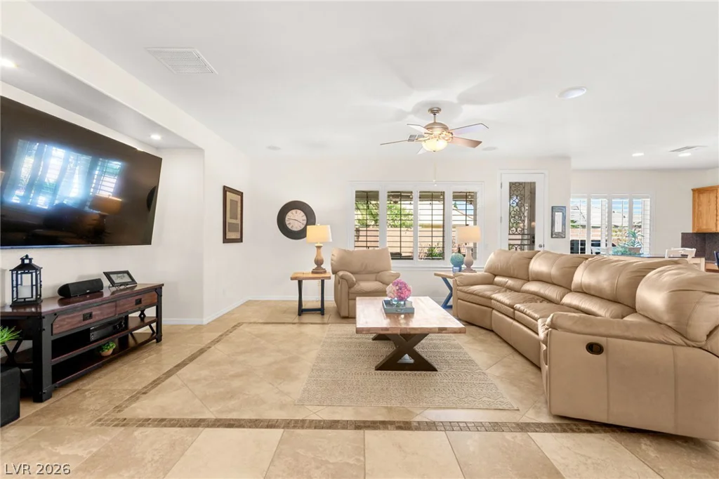 8520 Berkley Hall, Las Vegas, NV 89131
