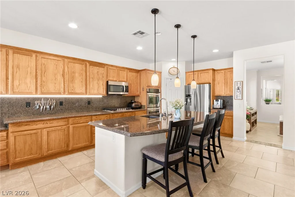8520 Berkley Hall, Las Vegas, NV 89131