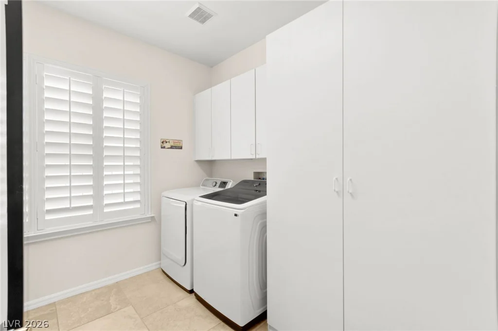8520 Berkley Hall, Las Vegas, NV 89131