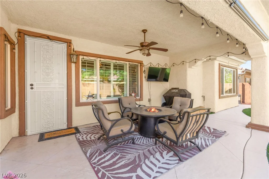 8520 Berkley Hall, Las Vegas, NV 89131