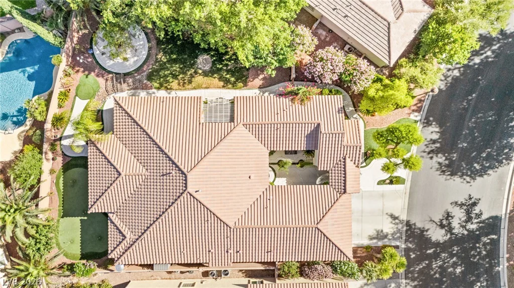8520 Berkley Hall, Las Vegas, NV 89131