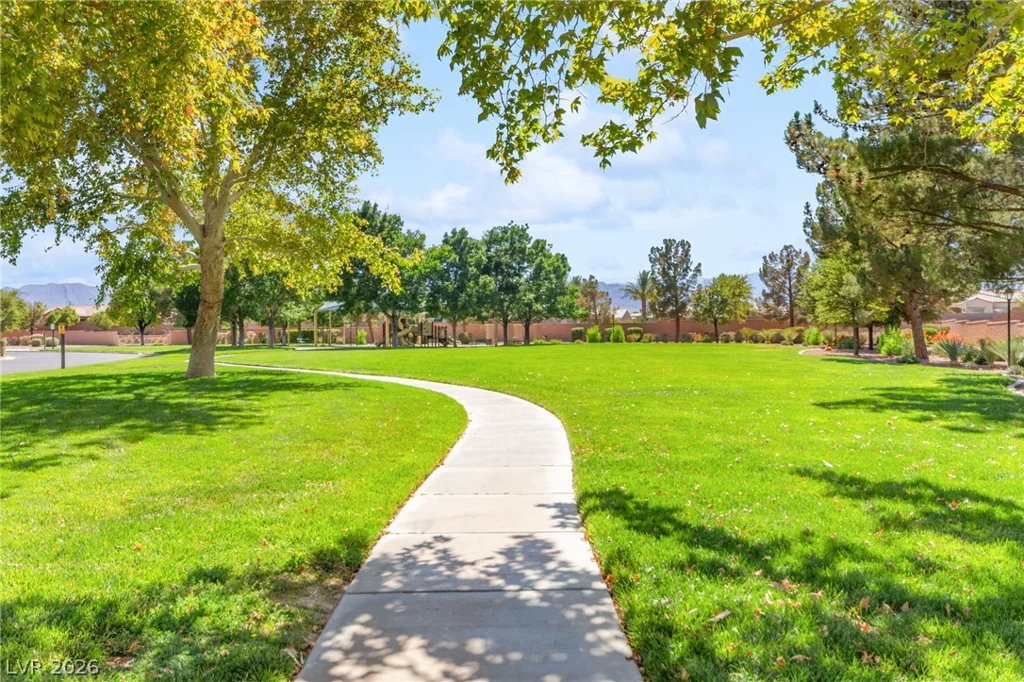8520 Berkley Hall, Las Vegas, NV 89131