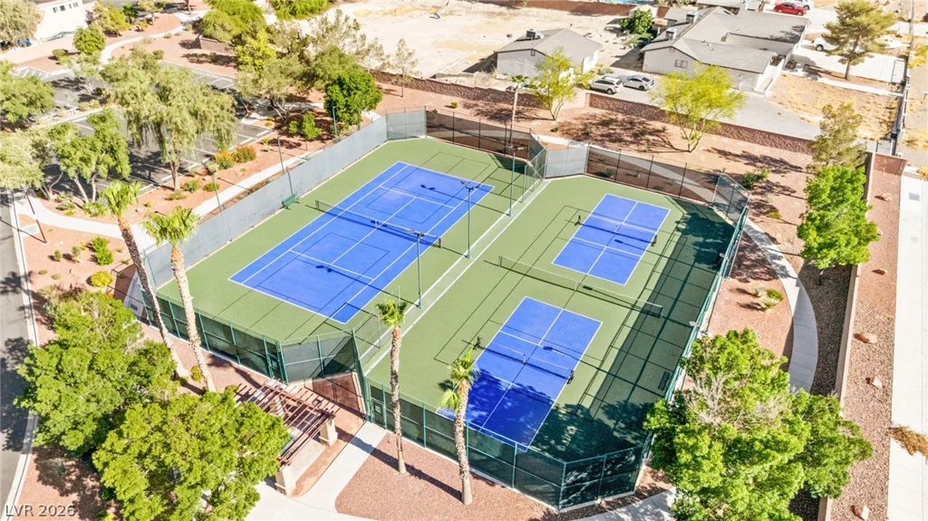 8520 Berkley Hall, Las Vegas, NV 89131