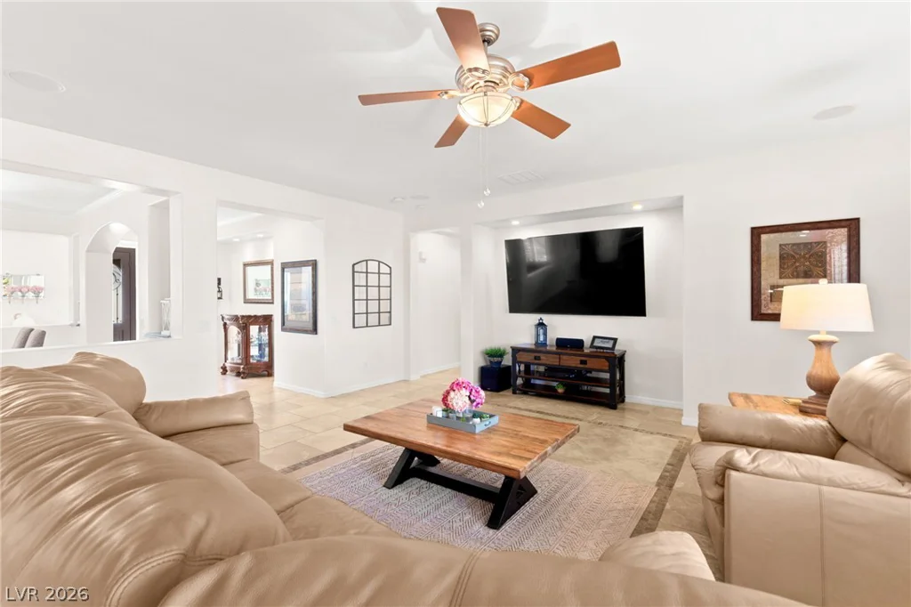 8520 Berkley Hall, Las Vegas, NV 89131