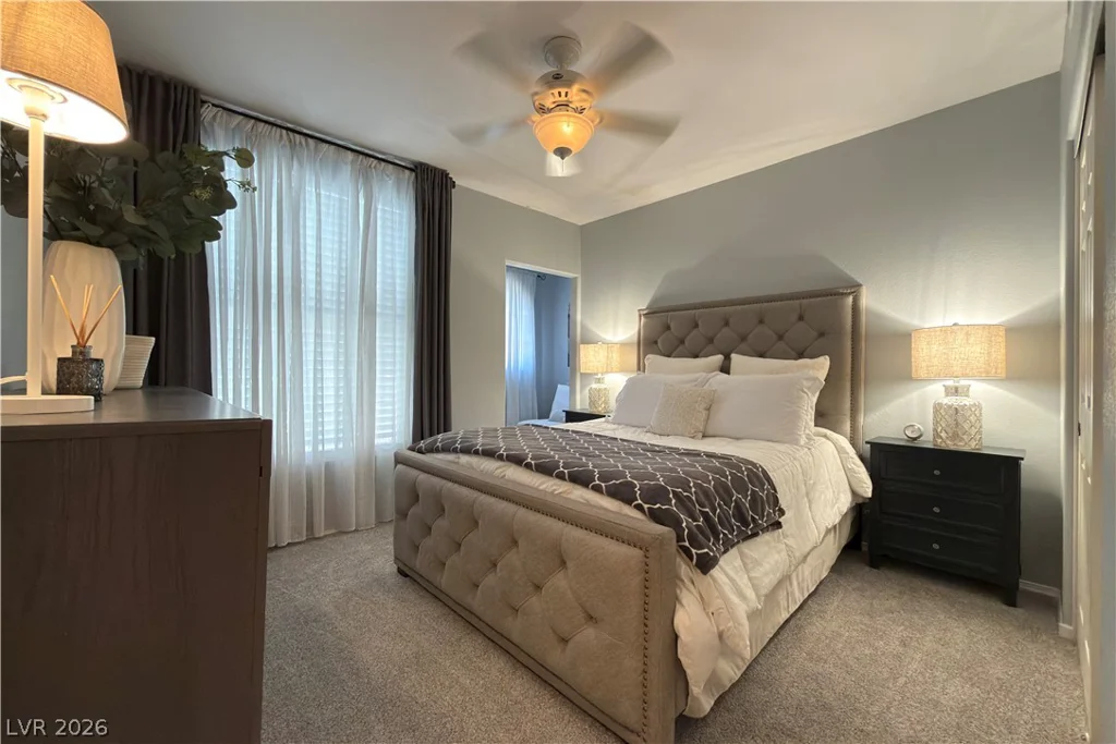 3975 Hualapai, Las Vegas, NV 89129