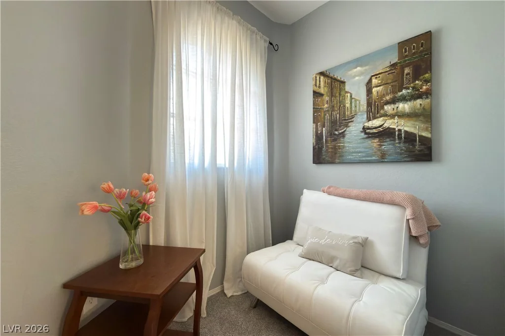 3975 Hualapai, Las Vegas, NV 89129