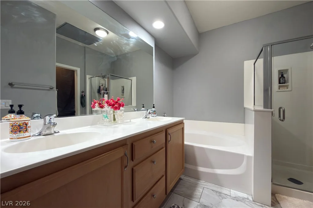 3975 Hualapai, Las Vegas, NV 89129