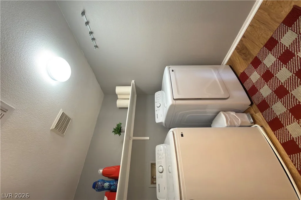 3975 Hualapai, Las Vegas, NV 89129